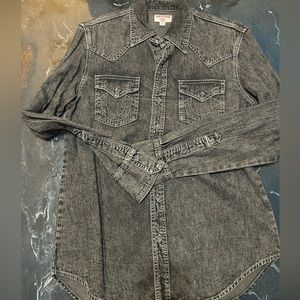 Mens denim style button up size M NEVER WORN
